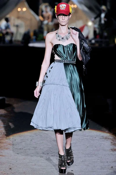 Look 21